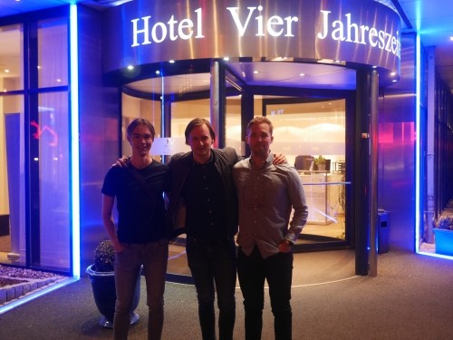 Kvällen innan - på plats på hotellet i Lübeck